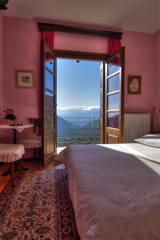 Nefeles Otel Arachova Dış mekan fotoğraf
