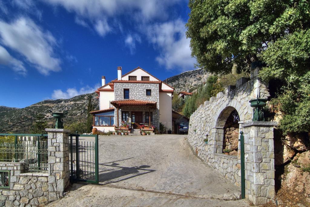 Nefeles Otel Arachova Dış mekan fotoğraf
